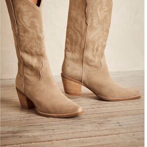 Jeffrey Campbell Beige Heeled Boots